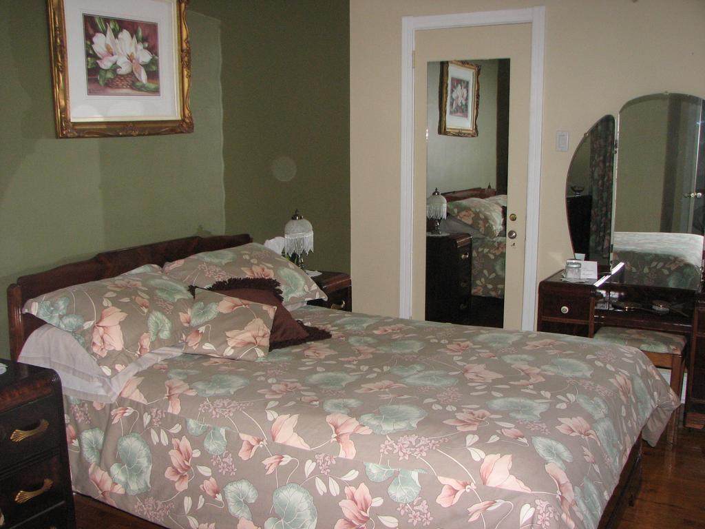 Magnolia B&B Granby Ngoại thất bức ảnh